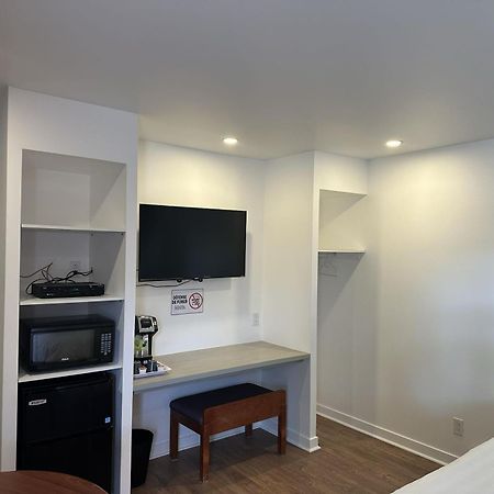 Motel Chez Nous Laval Ngoại thất bức ảnh